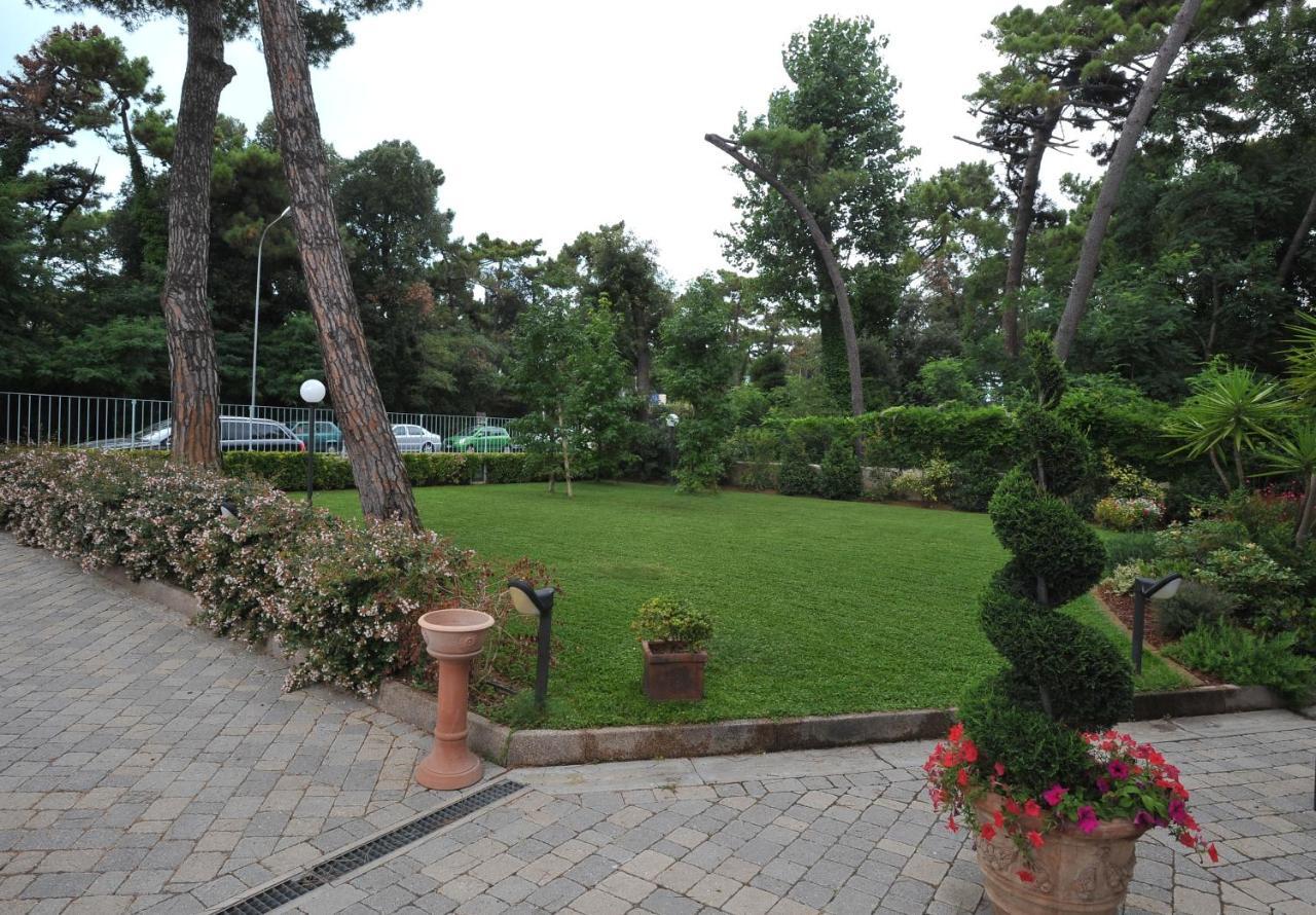 Hotel Riviera Blu Tirrenia Luaran gambar